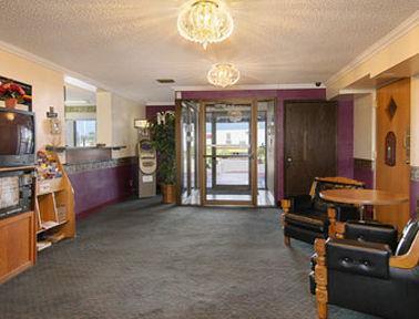 Super 8 By Wyndham Windsor/Madison North Hotel Interior foto